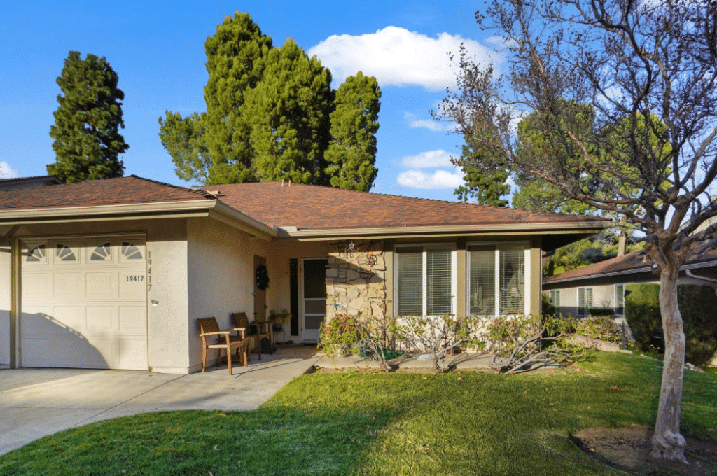 19417 Oak Crossing Rd Santa Clarita in Friendly Valley